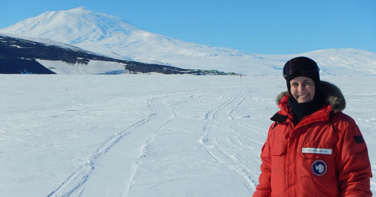 Dr. Leigh Boardman, a postdoc in the Hahn lab, recently returned from McMurdo Research Station in Antarctica. 