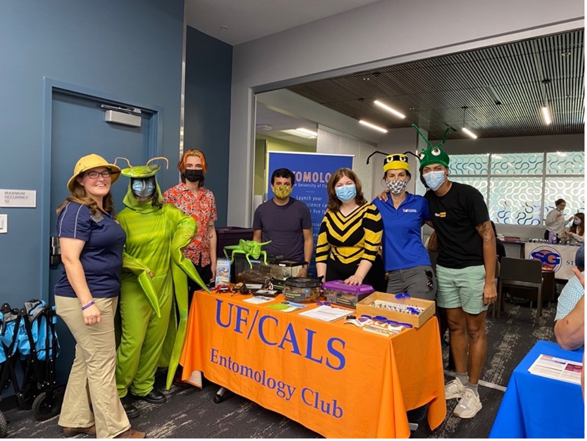Left to right: Dr. Rebecca Baldwin, Rosleen Herrera, Rhys Campo, Clebson Tavares, Sarah Tafel, Jennifer Standley, and James Pinkney at the UF Majors and Minors Fair